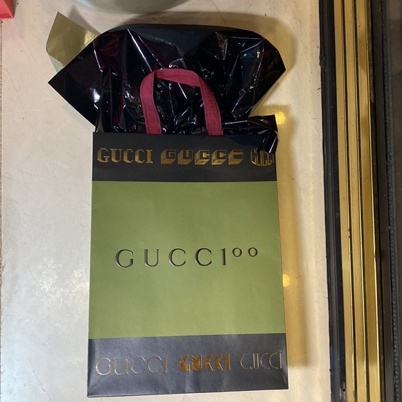 New! Gucci Large Gift Bag! Green/Black/Gold Metallic🔥14”x10”x 5” Heavy paper😎 - Picture 2 of 10
